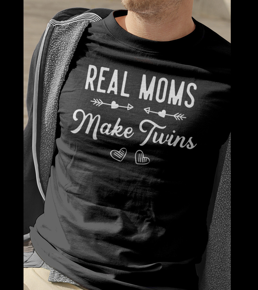 Real Moms Make Twins Hearts And Arrows T-Shirt