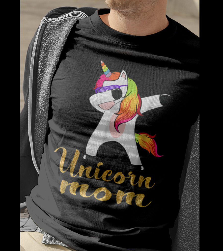 Unicorn Mom Glitter Text Rainbow Hair Dabbing Unicorn T-Shirt