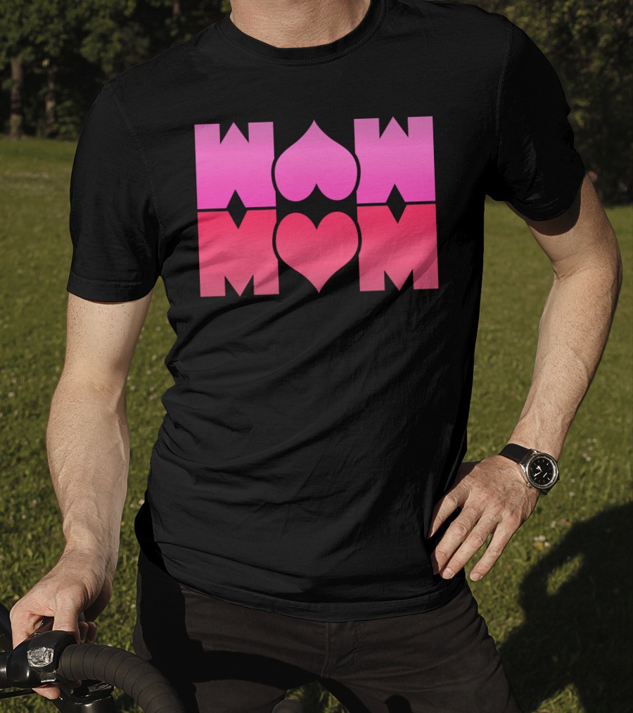 WOW MOM Awesome Super Mommy Pink Heart T-Shirt