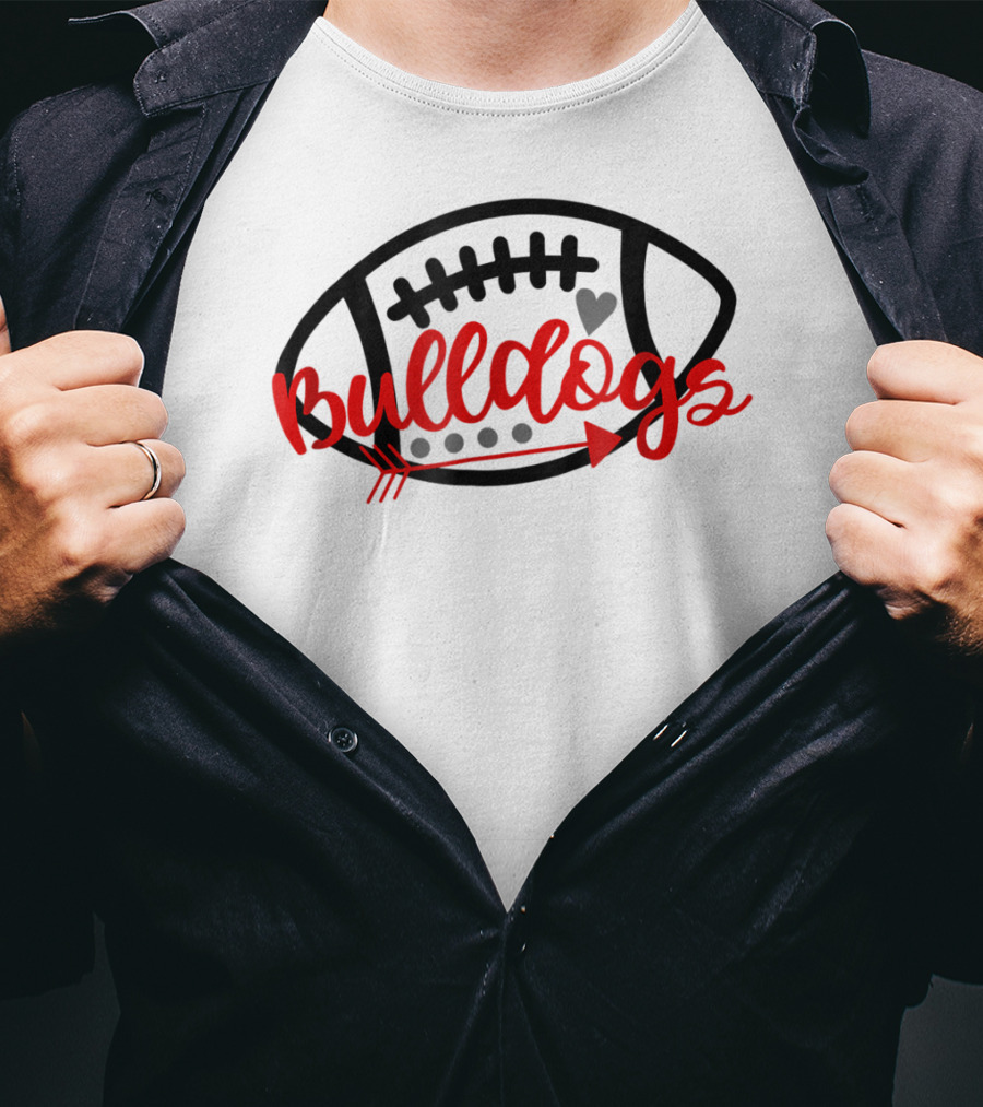 Bulldogs Football Mom Bulldog Mascot With Heart And Arrow T-Shirt