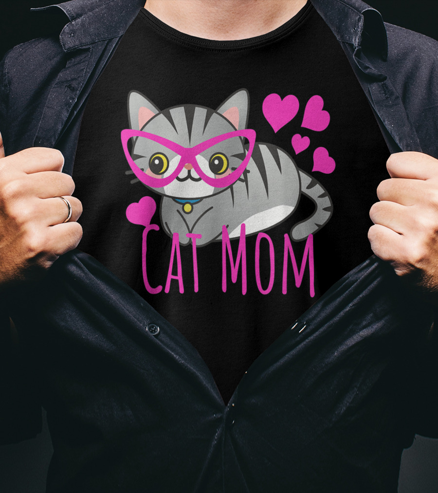Cute Kawaii Cat Mom With Pink Glasses And Hearts T-Shirt