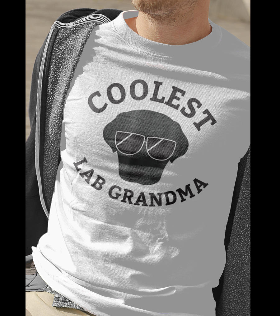 Coolest Lab Grandma For Labrador Mom5 T-Shirt