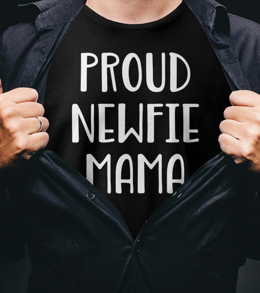 Proud Newfie Mama T-Shirt