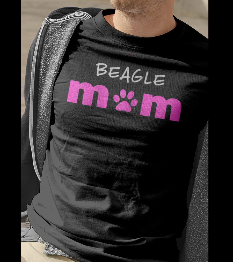 Beagle Mom Paw Prints T-Shirt