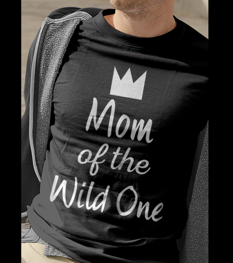 Mom Of The Wild One Crown Mothership Pregnant T-Shirt