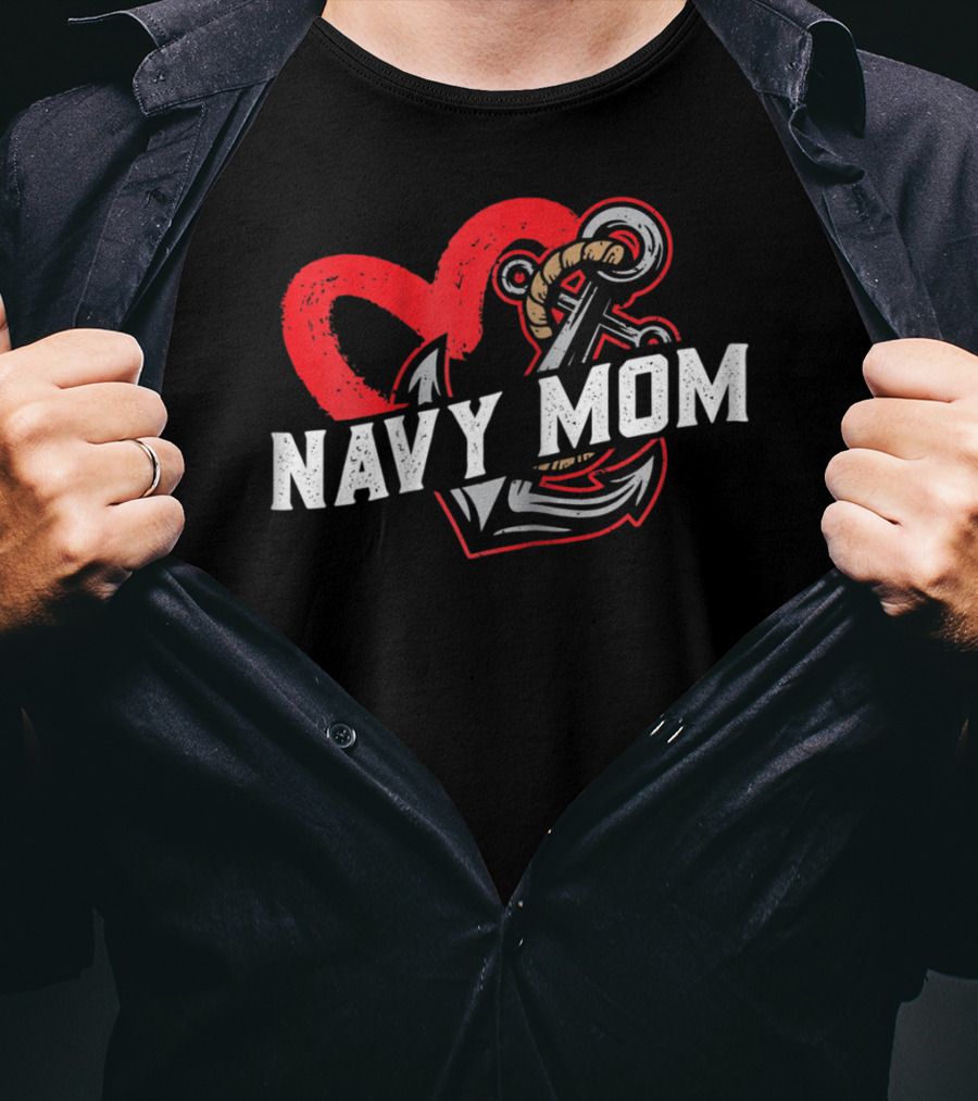 Navy Mom Heart Anchor Proud USA Navy Mother T-Shirt
