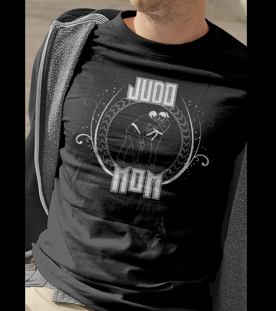 Judo Mom Black Belt Throwing Fight Sport Artistry T-Shirt
