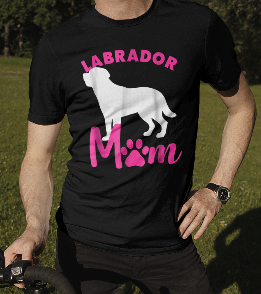 LABRADOR MOM T-Shirt