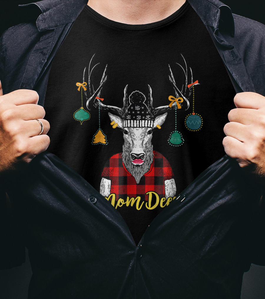 Mom Deer Christmas Plaid Noel Xmas Apparel16 T-Shirt