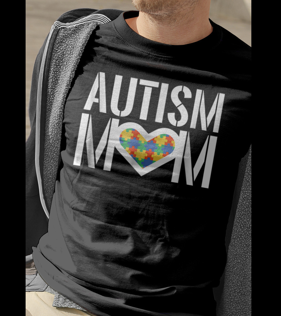Autism Mom Heart With Colorful Puzzle Piece T-Shirt