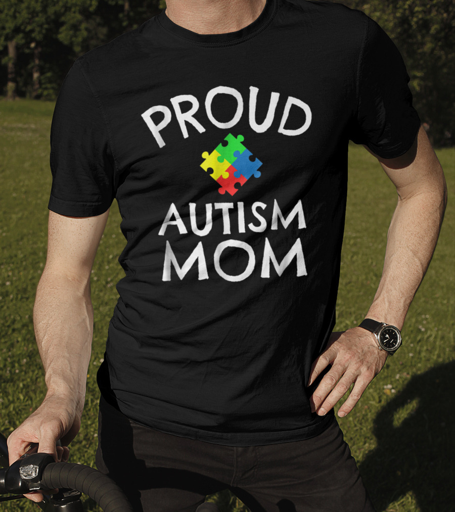 Proud Autism Mom Colorful Puzzle Autism Awareness T-Shirt