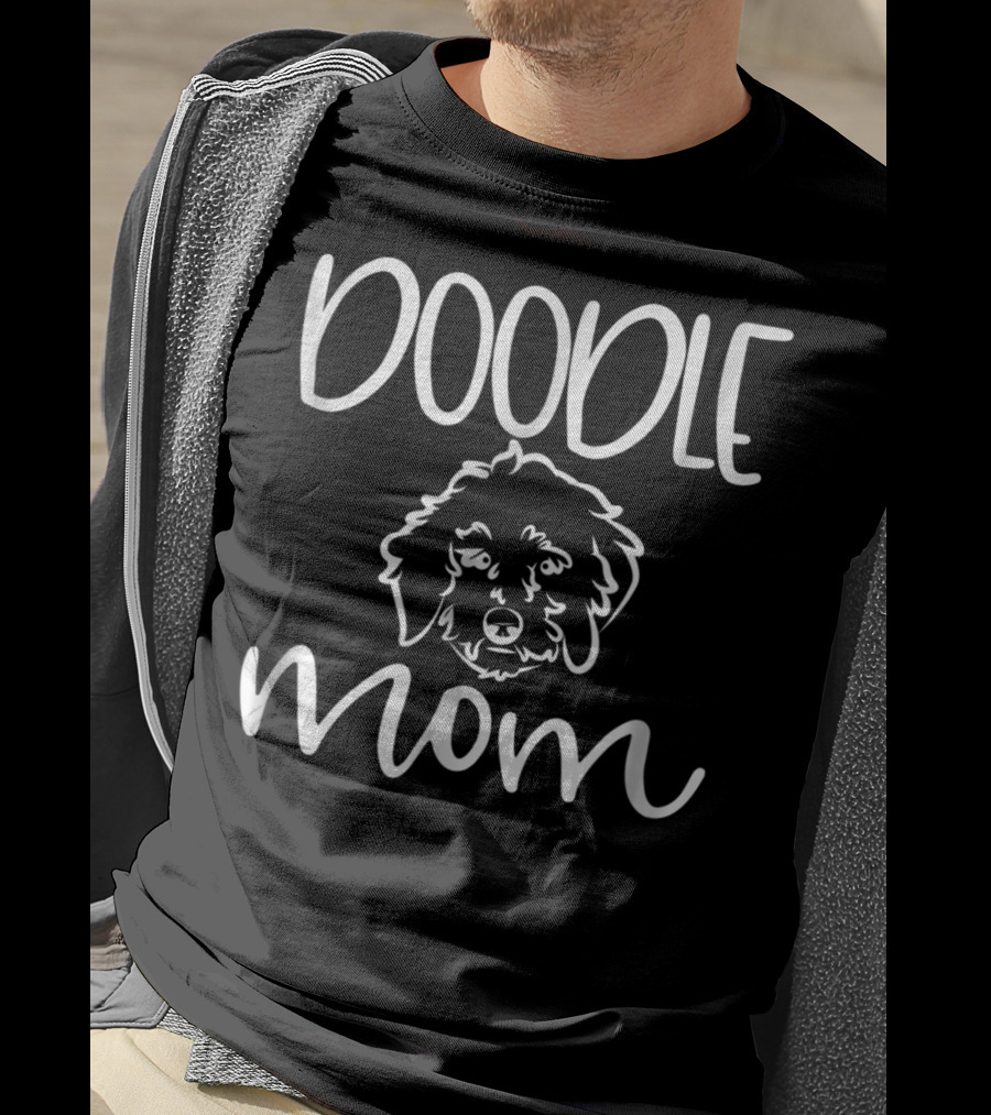 Doodle Mom Golden Dog GoldenDoodle Mom T-Shirt