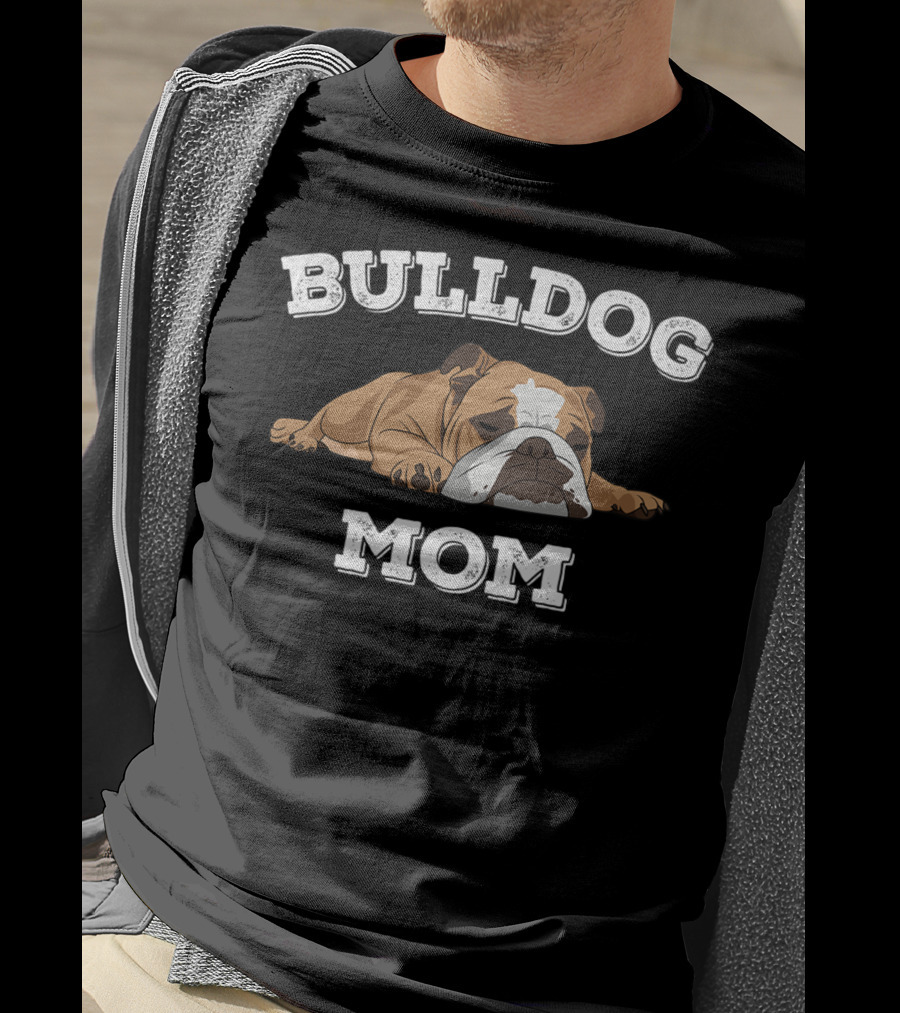 Bulldog Mom English Bulldog T-Shirt