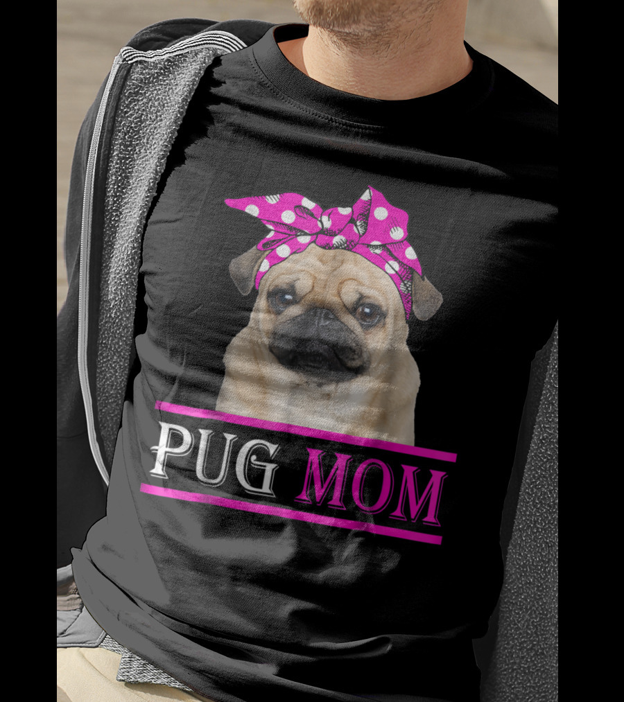 Pug Mom Cute Dog With Pink Polka Dot Bow T-Shirt