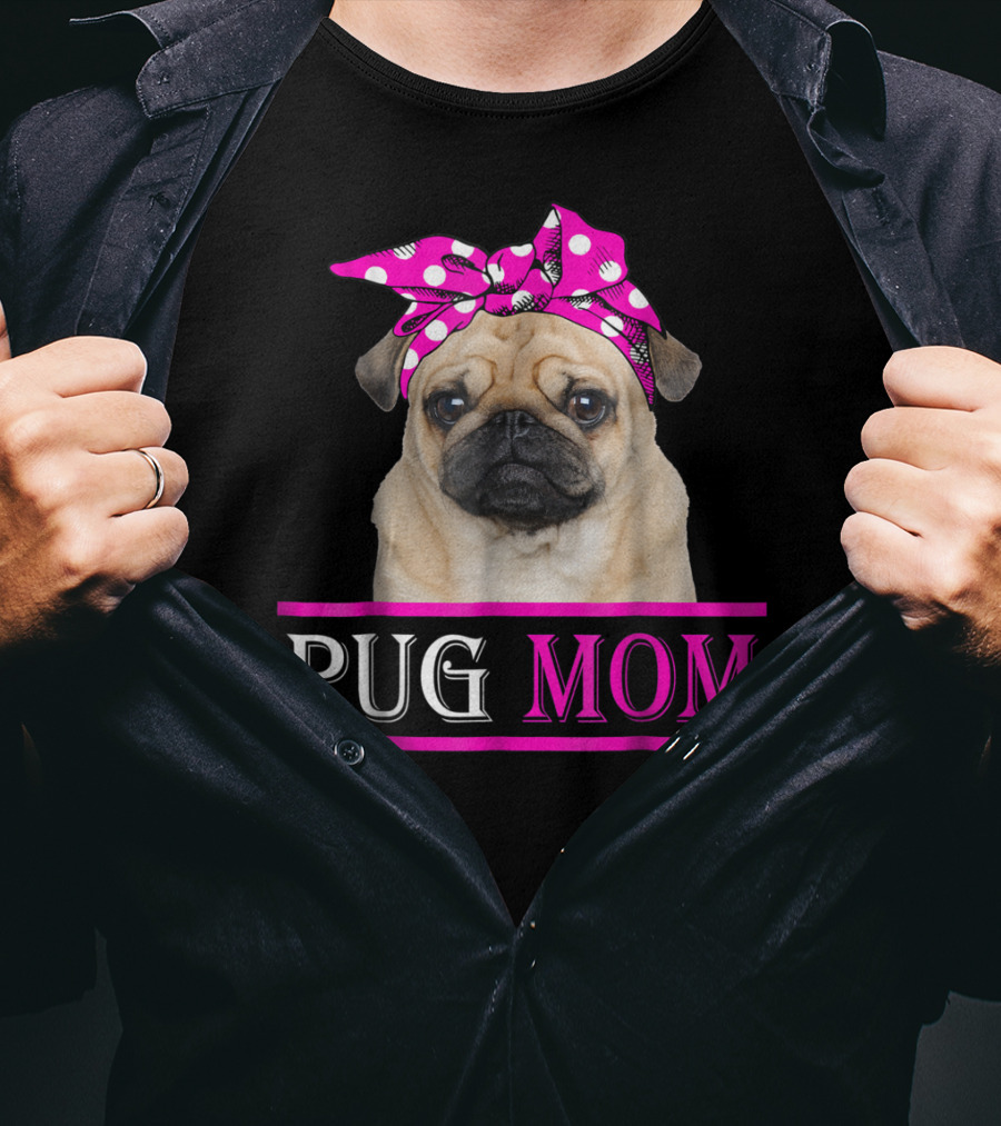 Pug Mom Cute Dog With Pink Polka Dot Bow T-Shirt