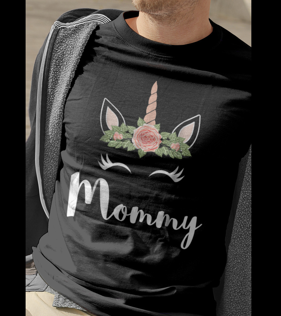 Mommy Cute Unicorn Face Mommy Flower Crown T-Shirt