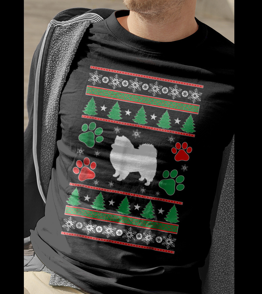 American Eskimo Spitz Mom Holiday Dogs Christmas Trees Snowflakes Paws T-Shirt