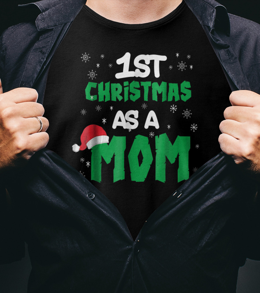 1st Christmas As A Mom Santa Hat Snowflakes T-Shirt