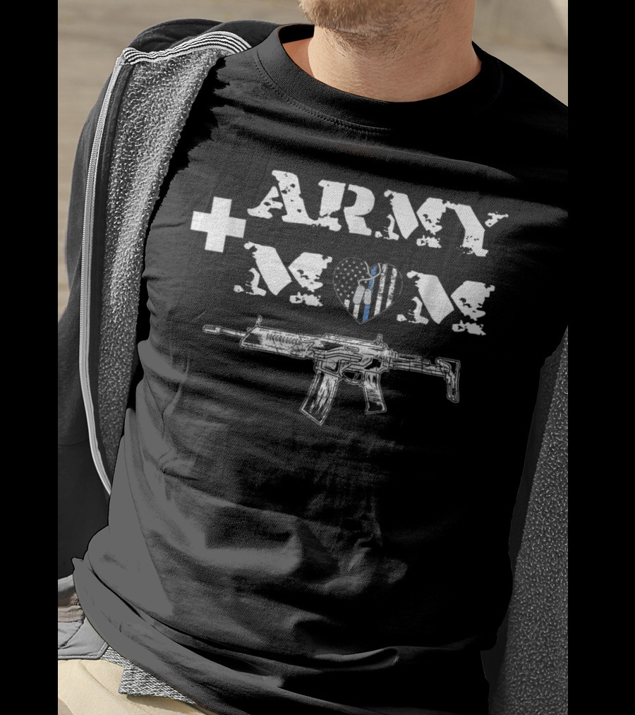 ARMY MOM Proud Dog Tag Heart Rifle T-Shirt