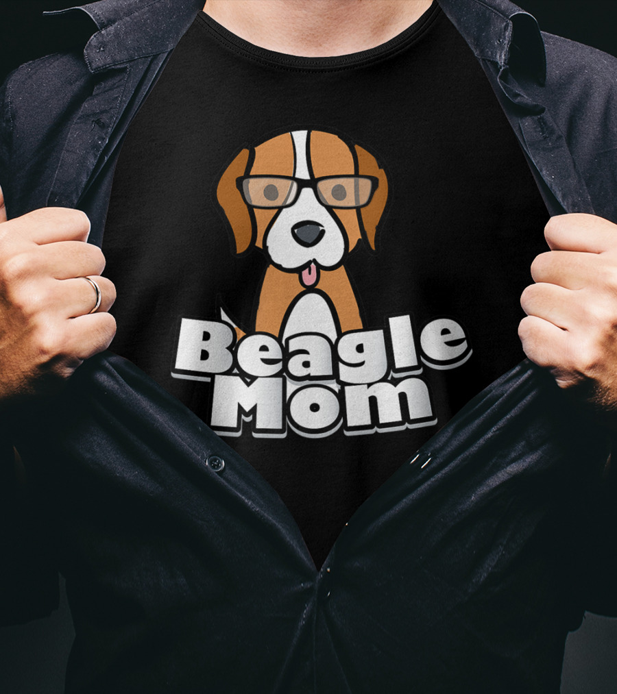 Beagle Mom Cute Dog With Glasses T-Shirt