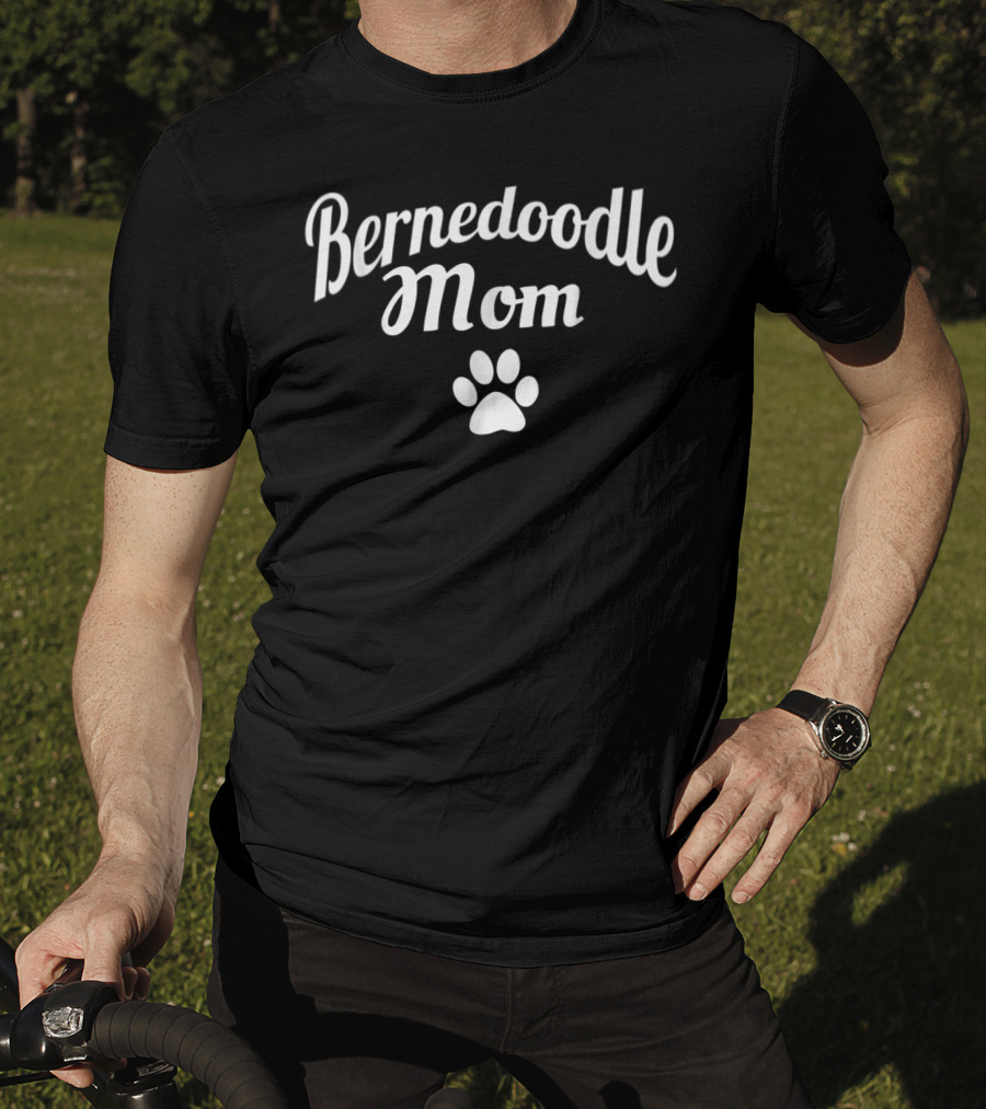 Bernedoodle Mom Paw Prints T-Shirt