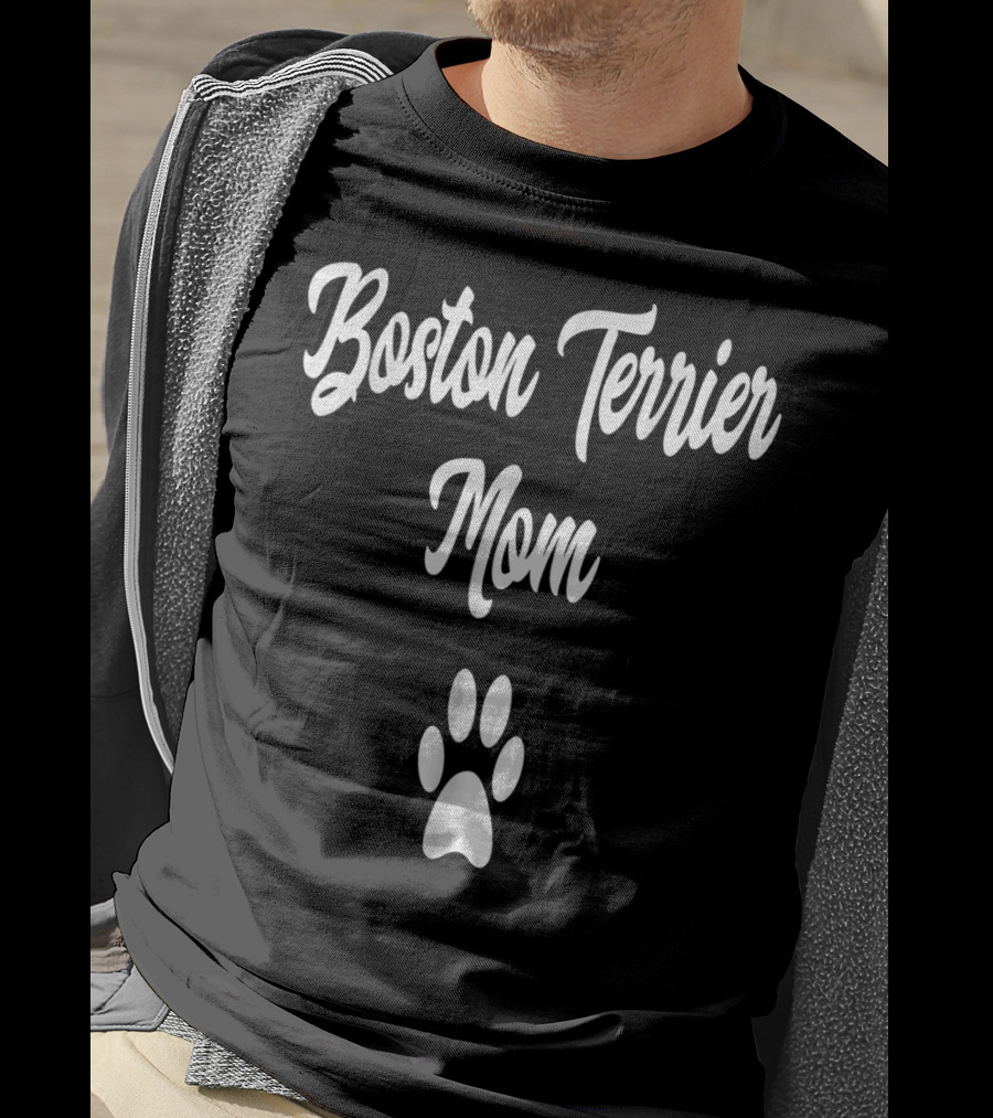 Boston Terrier Mom Paw Prints T-Shirt