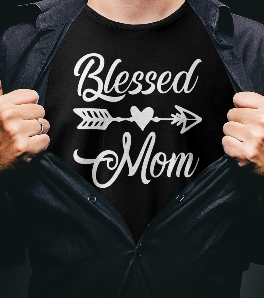 Blessed Mom Heart Arrow Design Thanksgiving24 T-Shirt