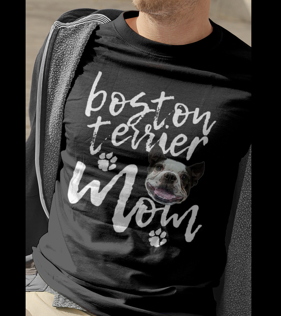 Boston Terrier Mom Cute Dog Face With Paws T-Shirt