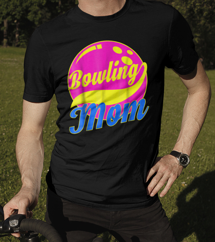 Bowling Mom Bowler League Pink Yellow Bowling Ball T-Shirt