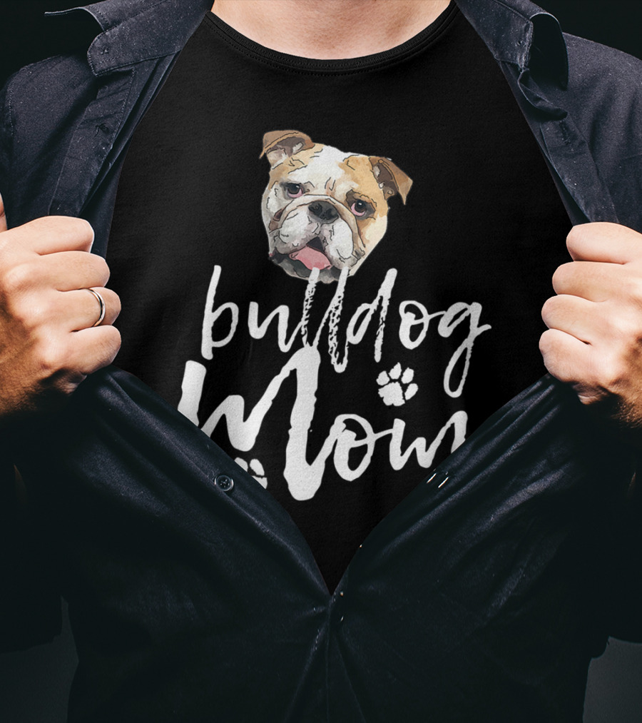 Bulldog Mom Adorable Dog Face With Paw Prints T-Shirt