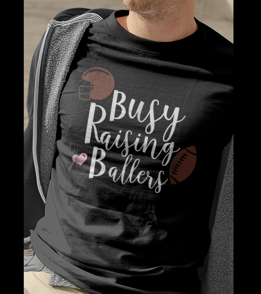 Busy Raising Ballers Football Mom Women High School Helmet Heart Football T-Shirt