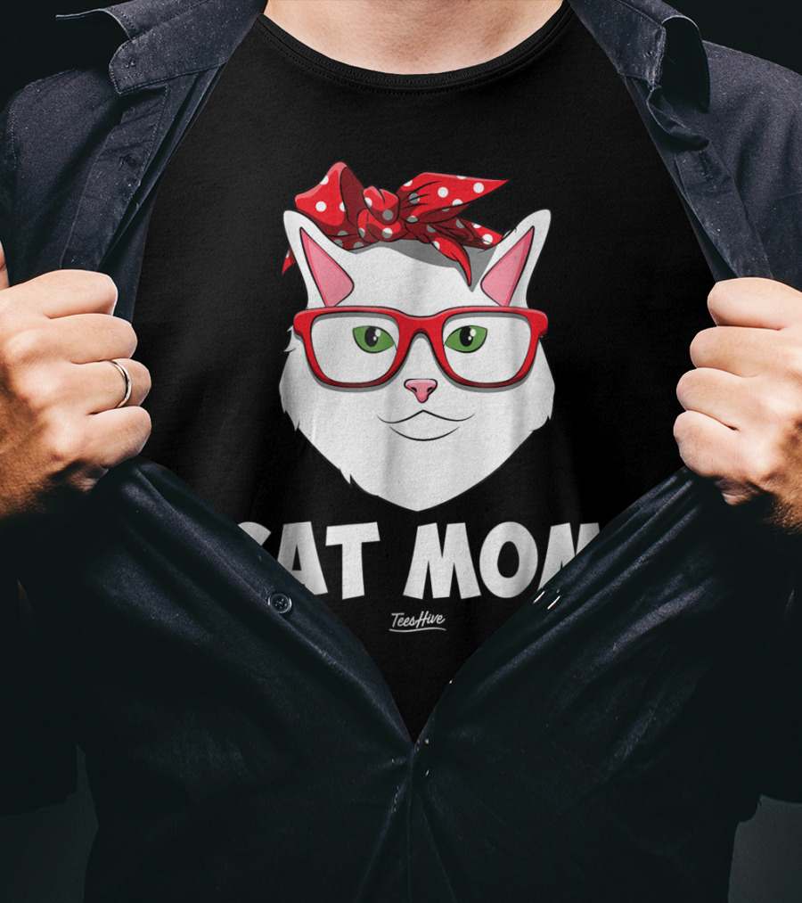 Cat Mom Funny Cat Lover With Glasses And Red Bow T-Shirt