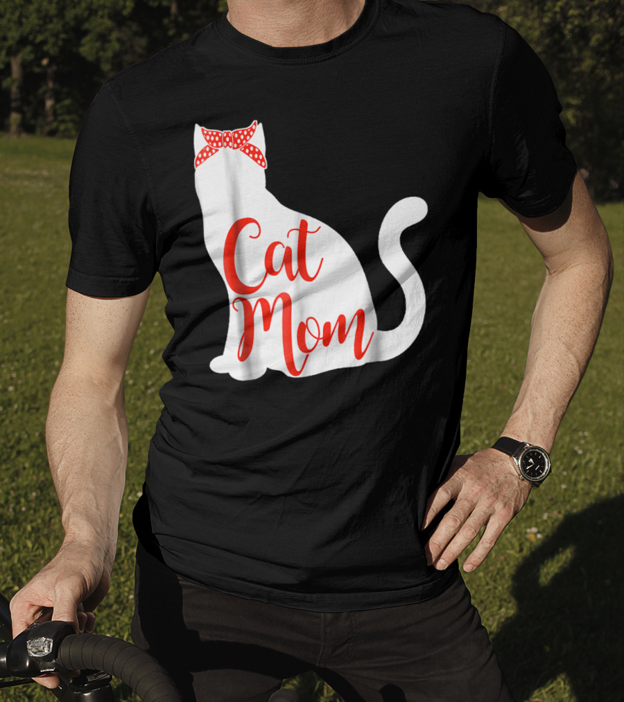 Cat Mom Cute Cat Owner Lover With Red Bow T-Shirt
