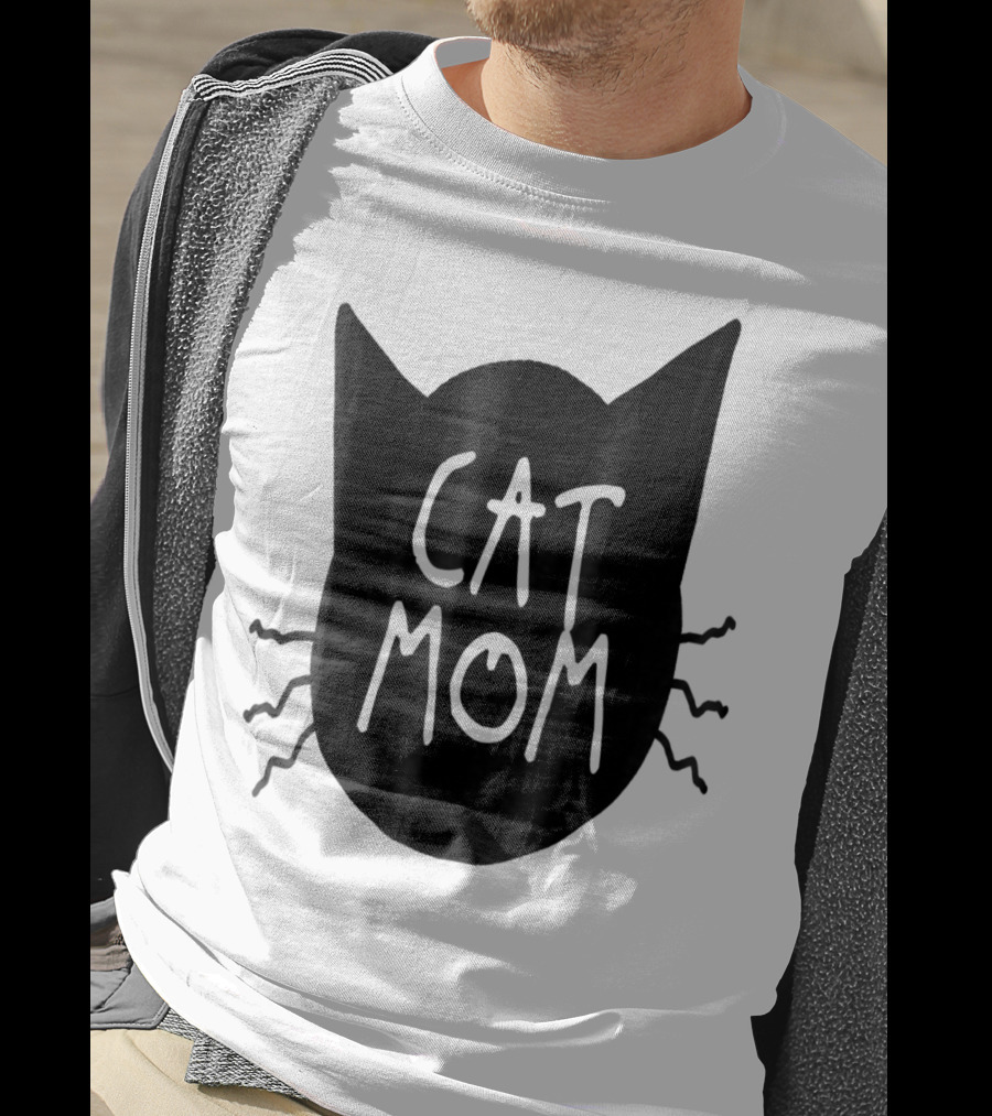 Cat Mom T-Shirt