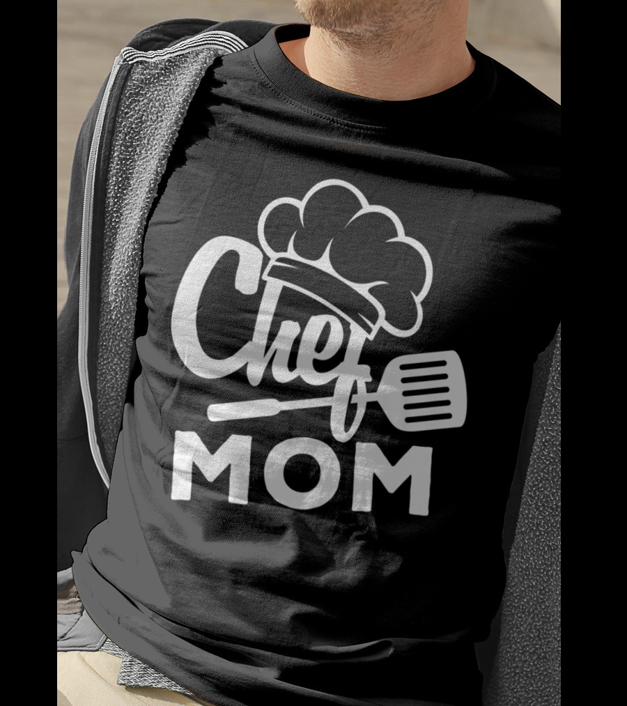 Chef Mom Cooking Hat And Spatula T-Shirt