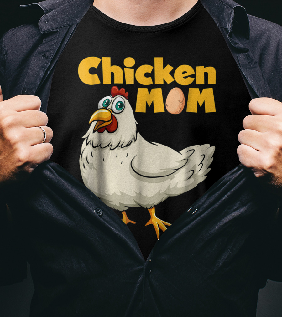 Chicken Mom Cute Cartoon Hen With Egg Lettering T-Shirt