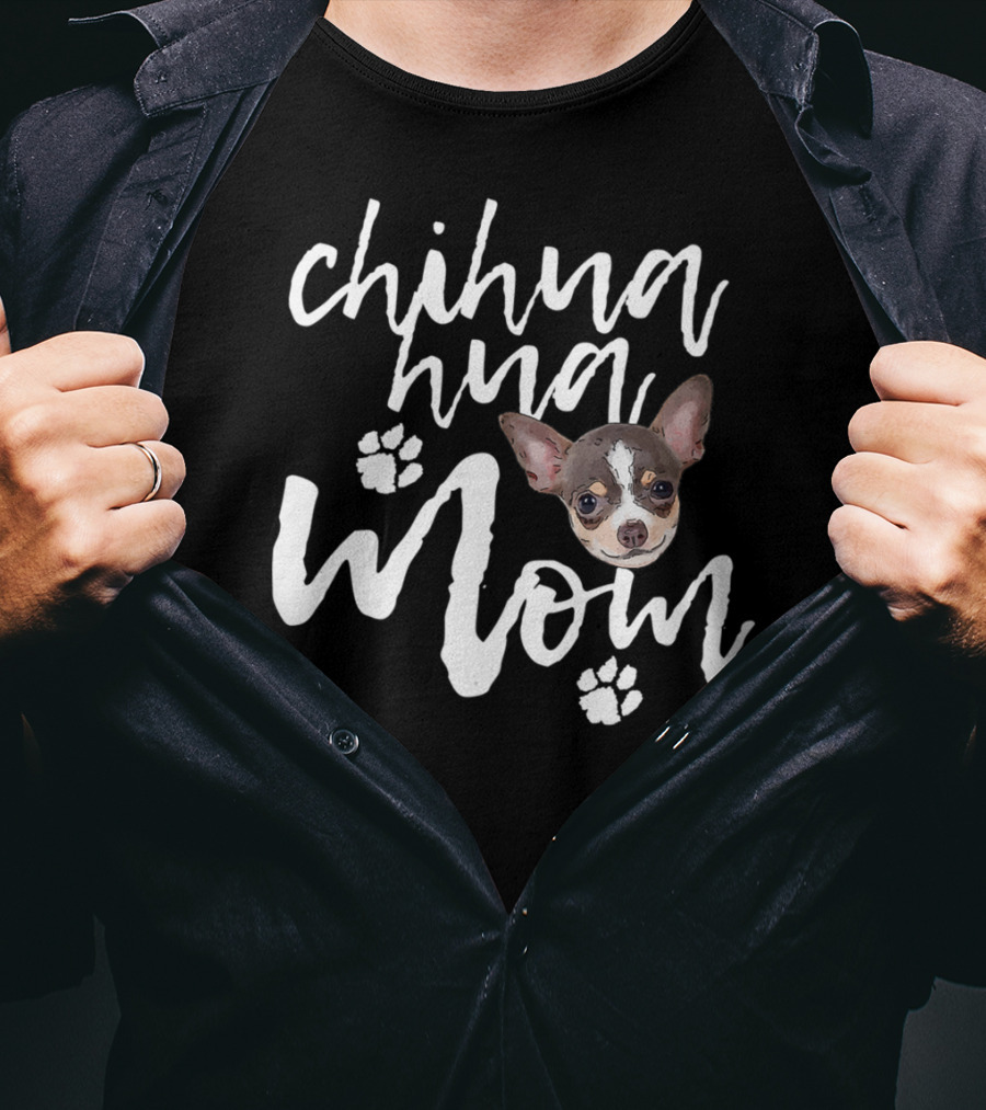 Chihuahua Mom Cute Dog Face Paw Prints T-Shirt