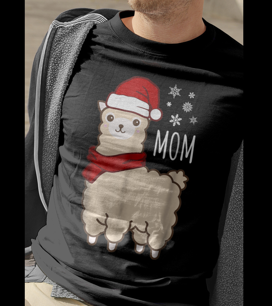Christmas Mom Llama Cria Herd Xmas Mother Santa Hat Snowflakes T-Shirt