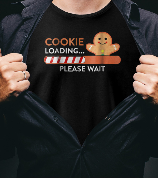 Cookie Loading Please Wait Christmas Funny Pregnant Mom Gingerbread Holiday T-Shirt