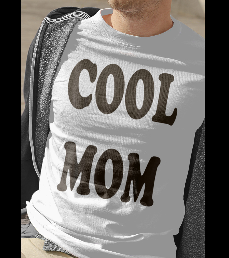 COOL MOM T-Shirt