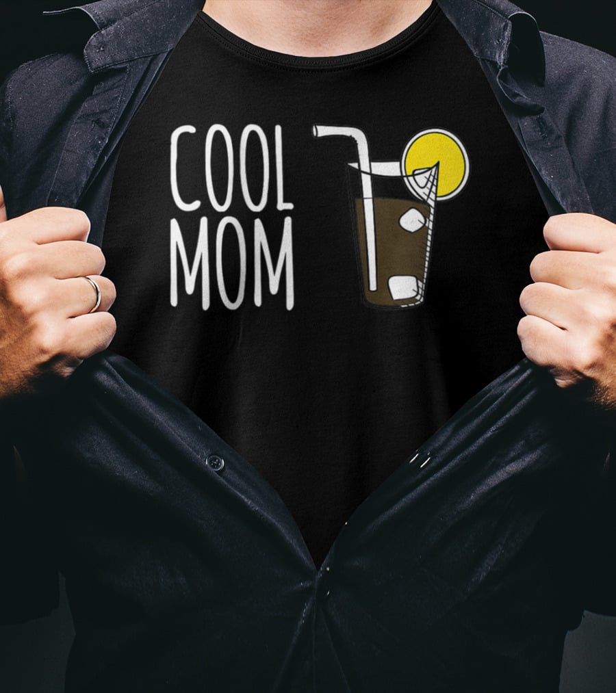 COOL MOM Lemon Drink With Ice And Straw T-Shirt