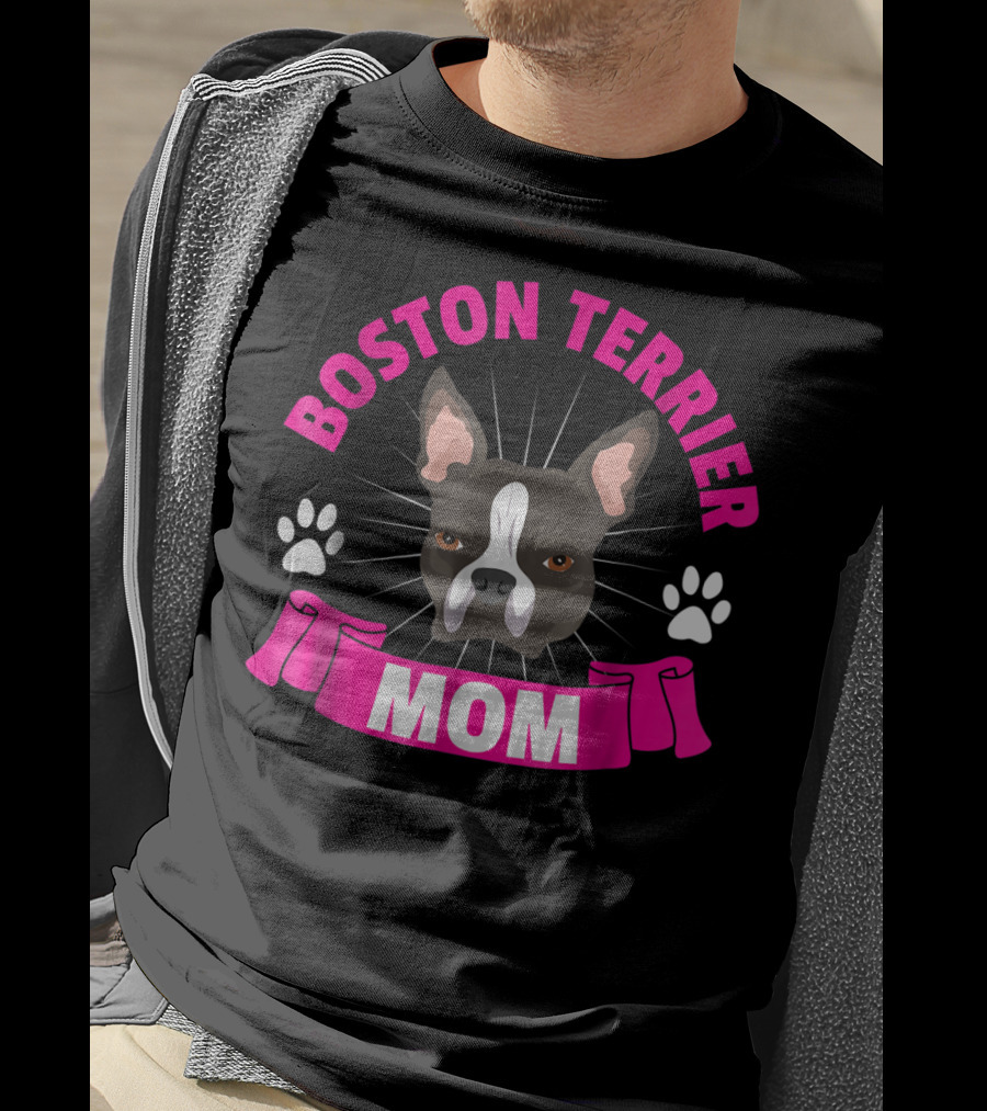 Boston Terrier Mom Cute Dog Face Paw Print Charm T-Shirt