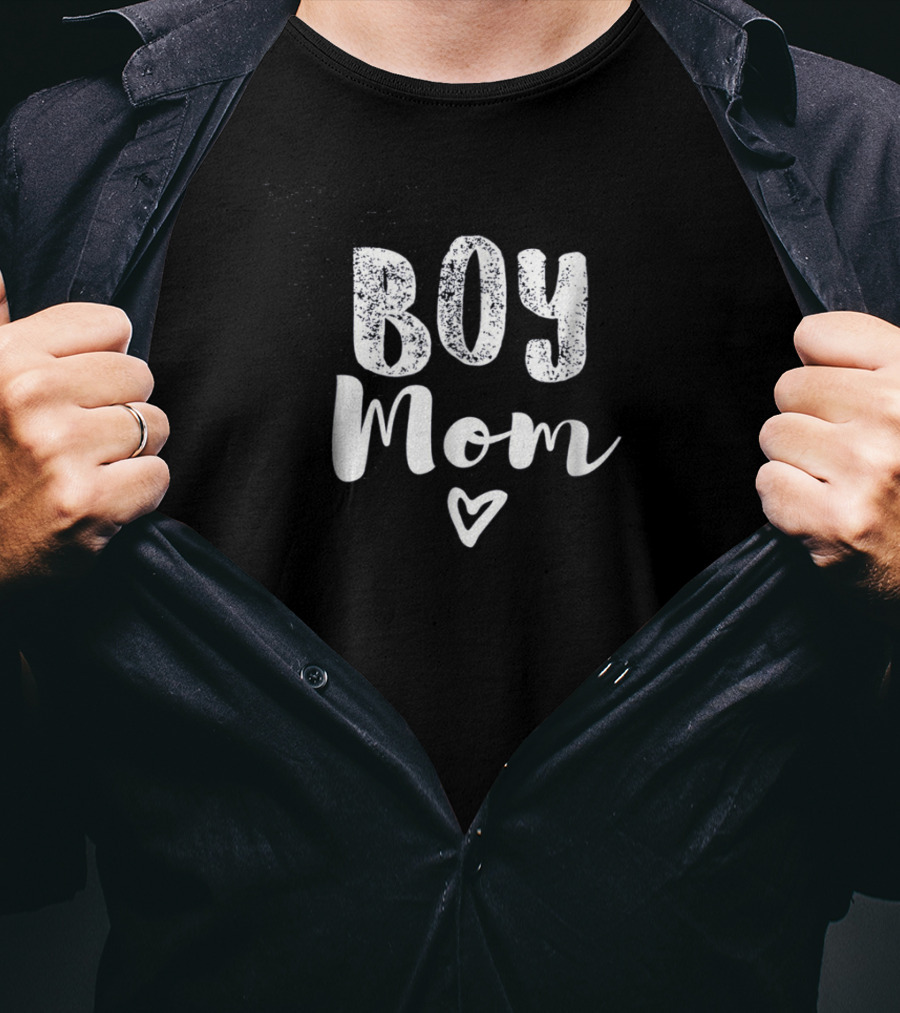 Boy Mom Heart Icon Text T-Shirt