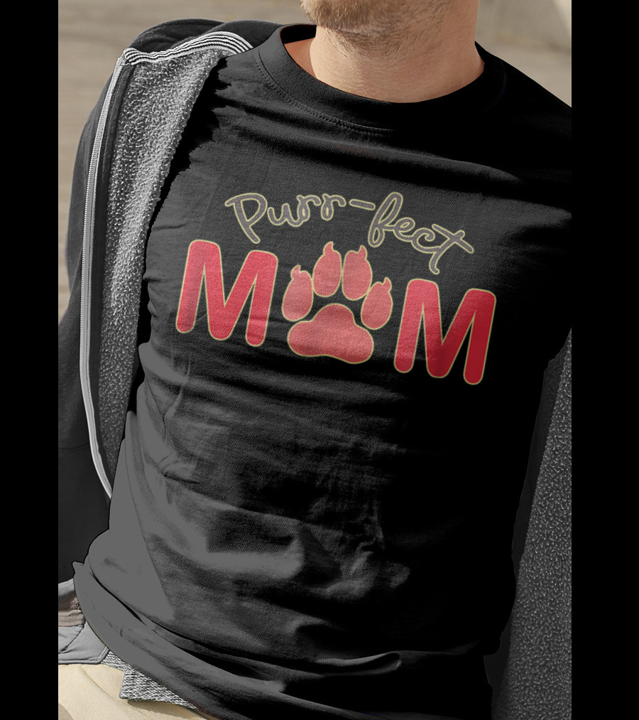 Purr-Fect Mom Cat Paw Print Mother's Day Birthday T-Shirt
