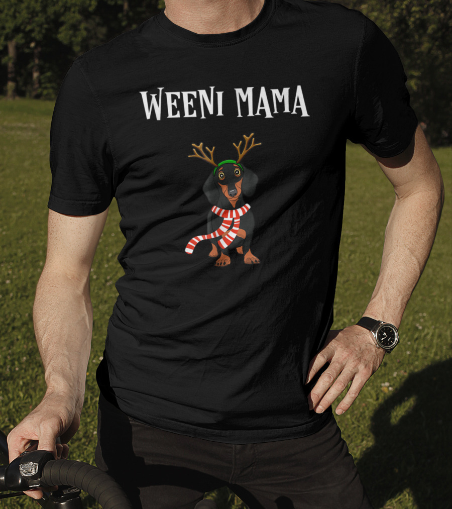 WEENI MAMA Dachshund With Reindeer Antlers And Candy Cane Scarf T-Shirt