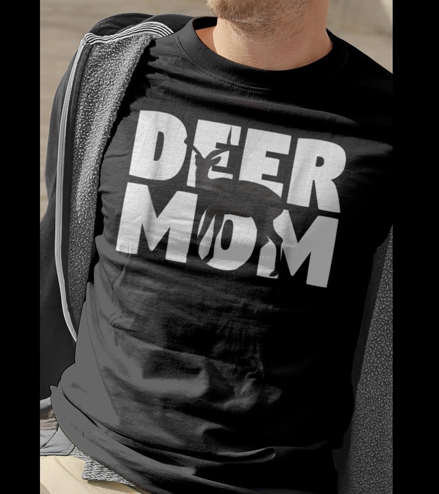 DEER MOM Deer Lover Mother Zoo Animal T-Shirt