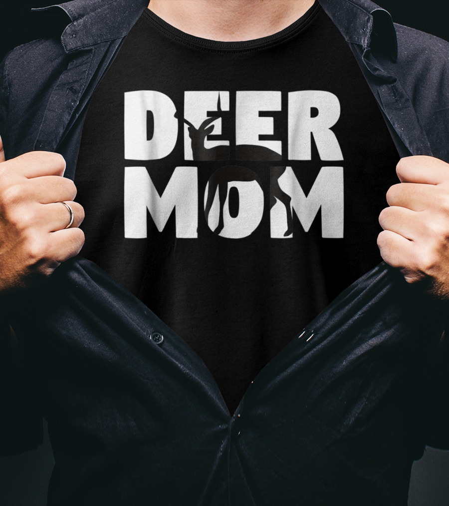 DEER MOM Deer Lover Mother Zoo Animal T-Shirt