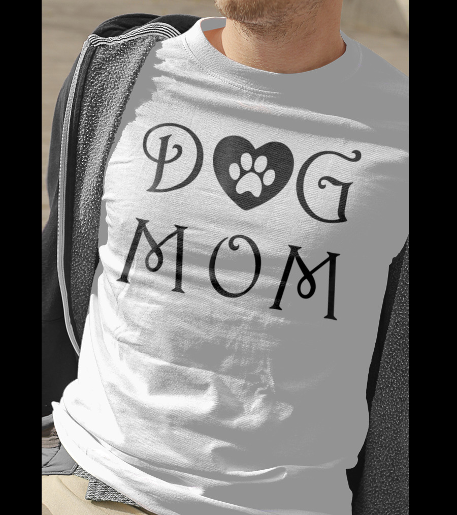 DOG MOM Heart Paw T-Shirt