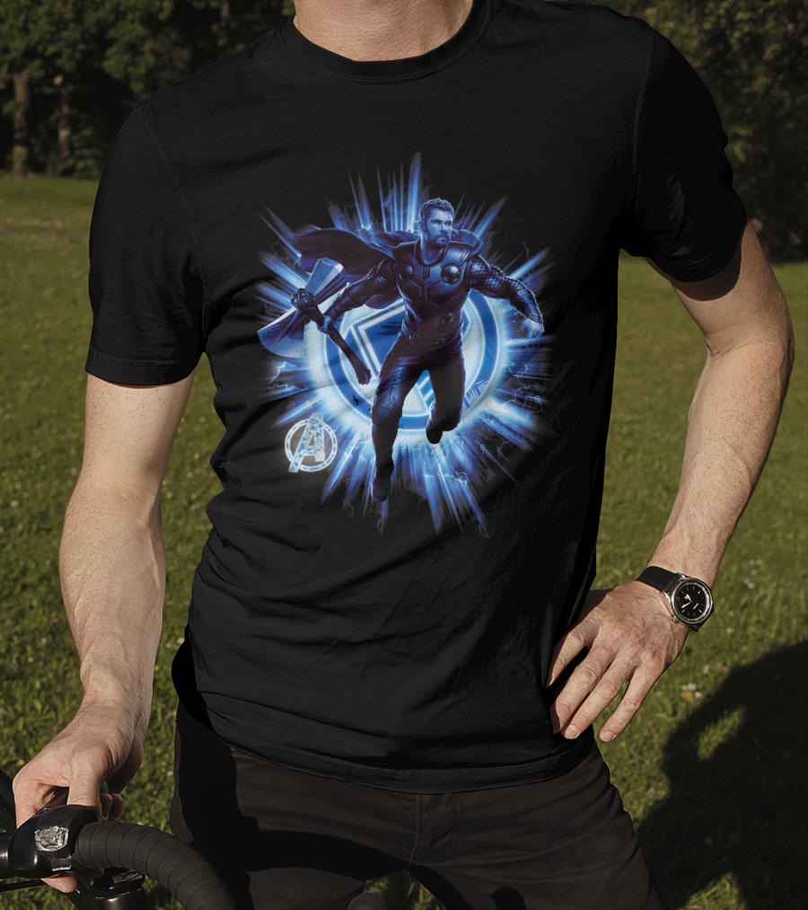 Thor Avengers Endgame Blast With Axe And Blue Lightning Background T-Shirt