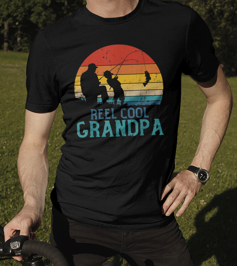 Reel Cool Grandpa Fishing Father's Day Grandfather Retro Sunset T-Shirt